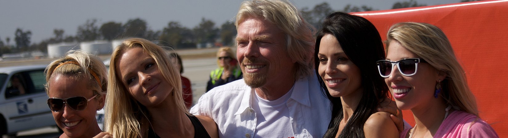 ريتشارد برانسون يلغي العطل 