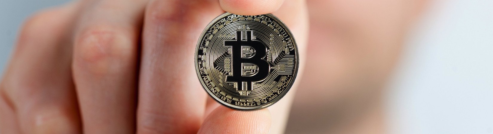 French Court Equates BTC to Money