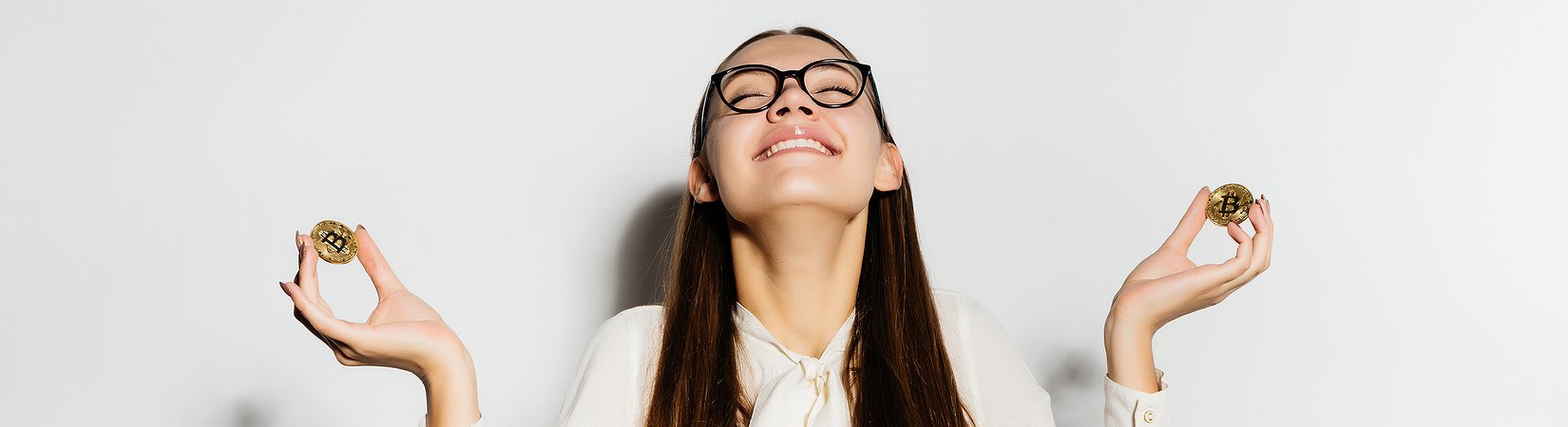 Bitcoin quebra mais um recorde: 15.000 dólares