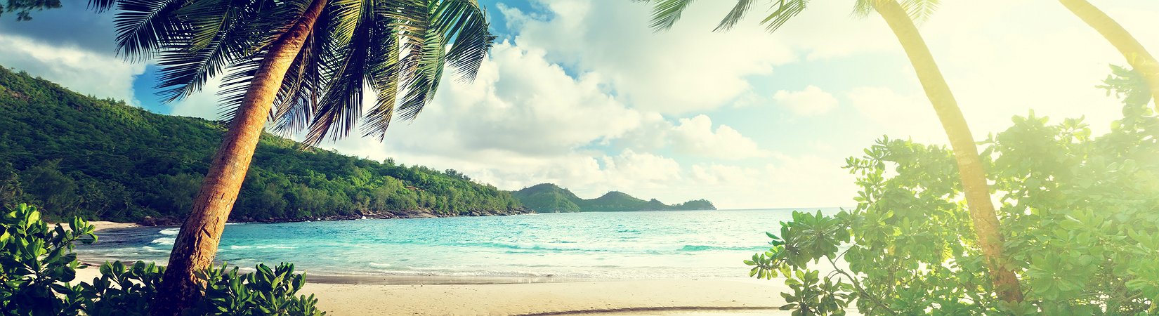 ديب و دي كابريو: جزيرة أي واحد منهم أكبر؟