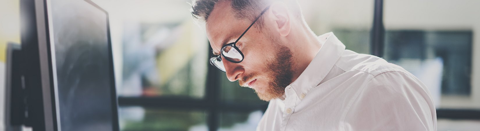 ثمانية أسئلة يجب أن يطرحها لنفسه كل مستثمر