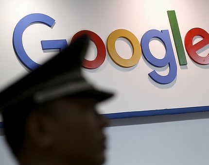 Gli utili di Alphabet crollano del 28% dopo la multa dell’Ue