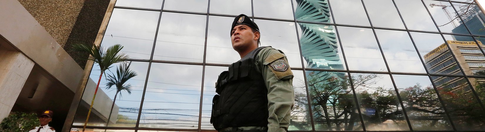 La fiscalía de Panamá registra las oficinas de Mossack Fonseca