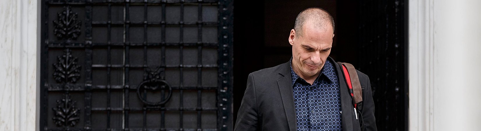 Varoufakis demite-se apesar de vitória do “não”