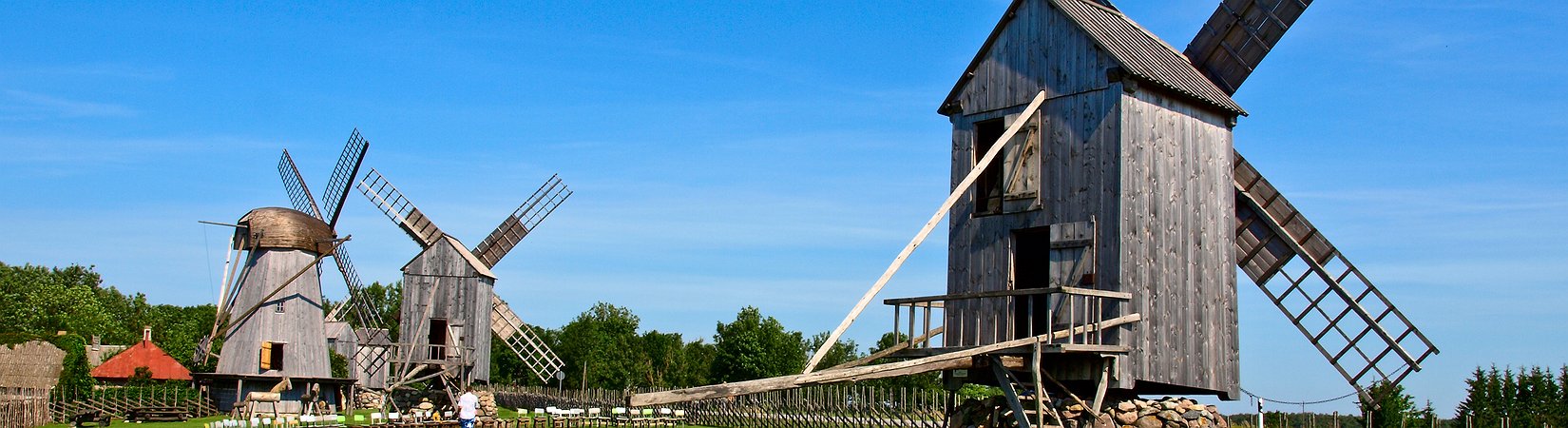 لتوانيا مستعدة أن تلعب مأساة يونانية