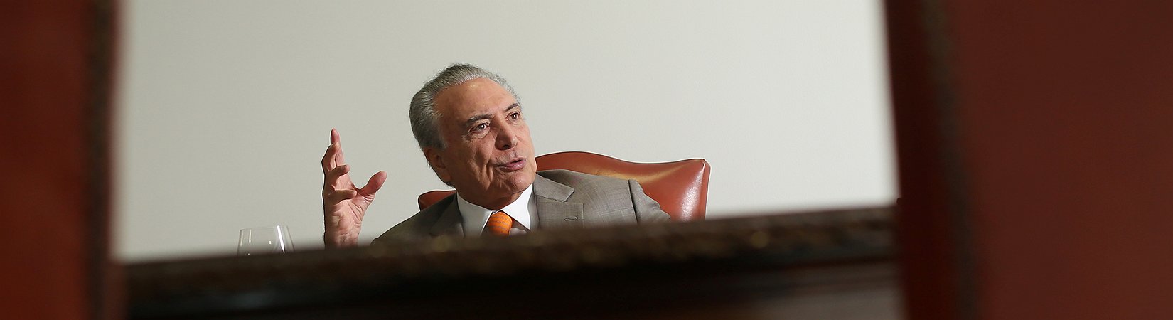 Temer afirma que coligação governamental permanece firme