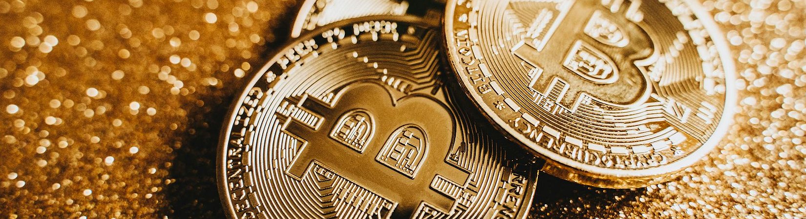 BlackRock's IBIT Bitcoin ETF Reaches 700,000 BTC in Assets Under Management