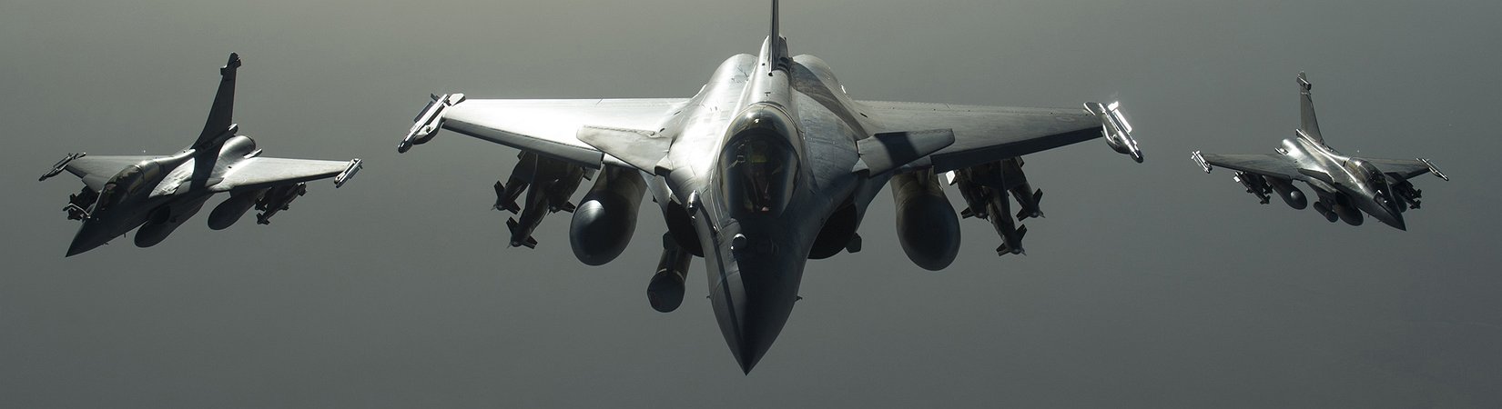 França bombardeia o Estado Islâmico