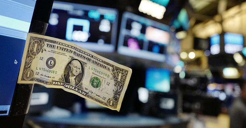 ¿Qué significa la manipulación de divisas para los operadores?