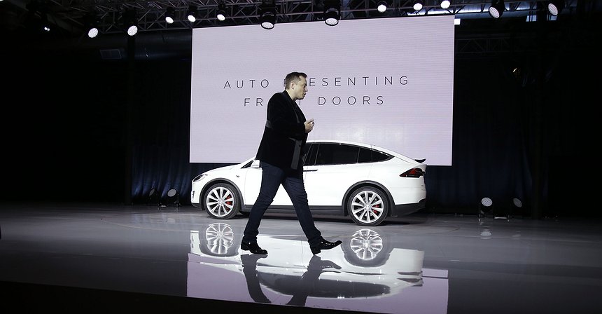 كل ما نعرفه عن سيارة الكروسوفر الغامضة Tesla Model Y