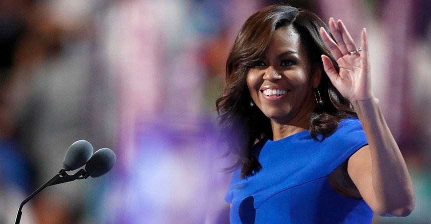 Da Warren Buffett a Michelle Obama: 15 celebrità che vivono come persone comuni