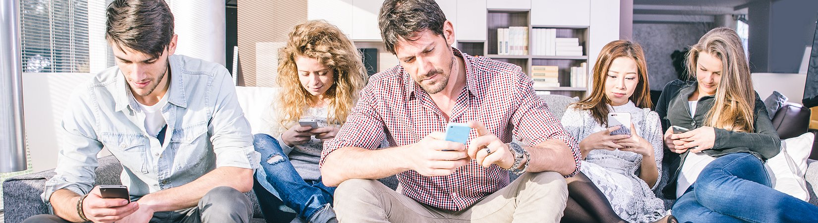 كيف تتحول Google وFacebook إلى عمالقة الإعلام الجديد