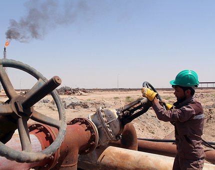 Grandes nações produtoras de petróleo planejam cortar a produção