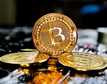 Bitcoin atingiu novos máximos este domingo