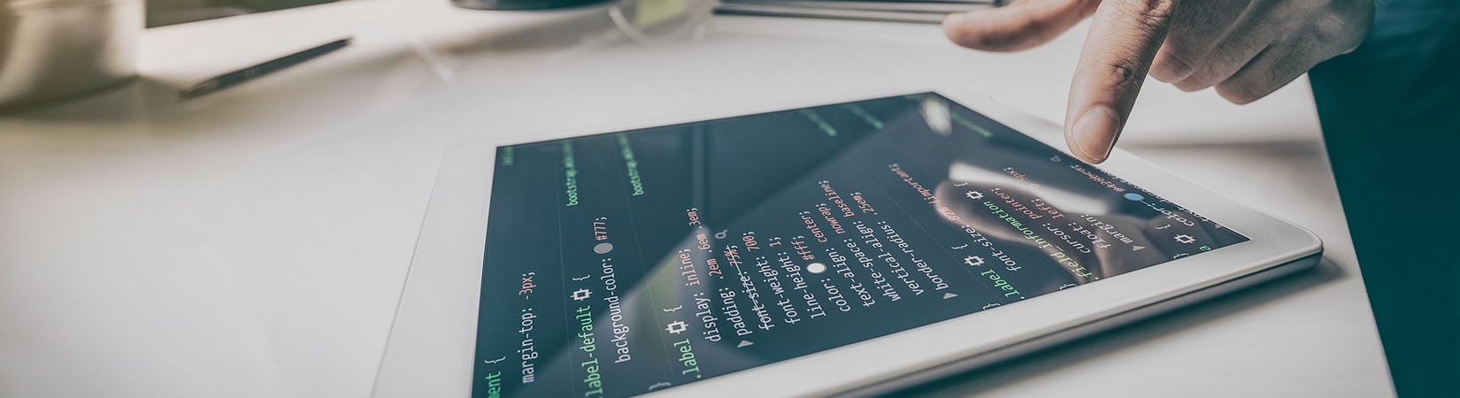 Hackers rusos ayudan a mantener en funcionamiento la web del referéndum