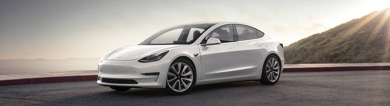 ¿Por qué no ha cumplido Tesla con el calendario de entregas del Model 3?