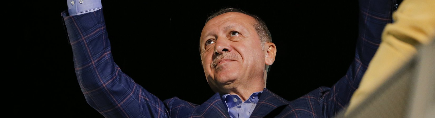 Referendo na Turquia: Erdogan com poderes reforçados