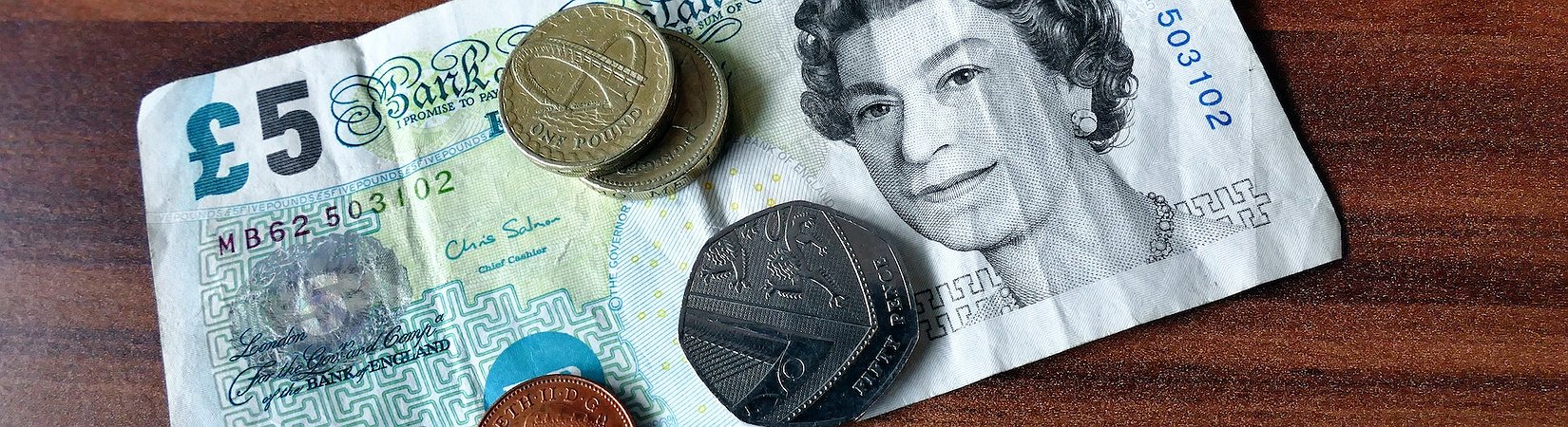 Binance suspende los depósitos y retiradas de libras esterlinas