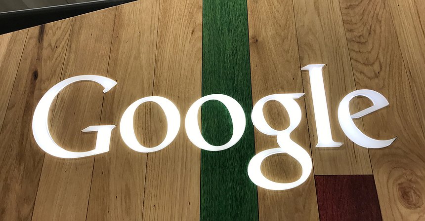 Google teaching search engine to recognise fake news