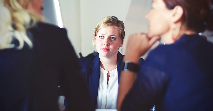 عشر أسئلة يتعلق بها ترقيك في المهنة