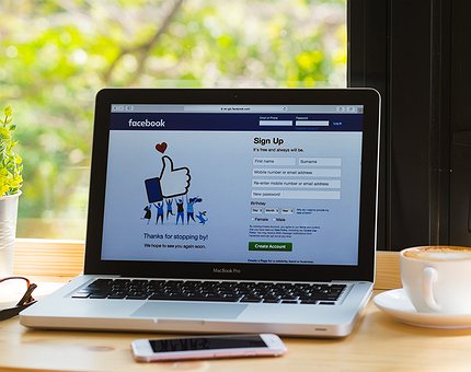 Facebook volta a superar as expectativas