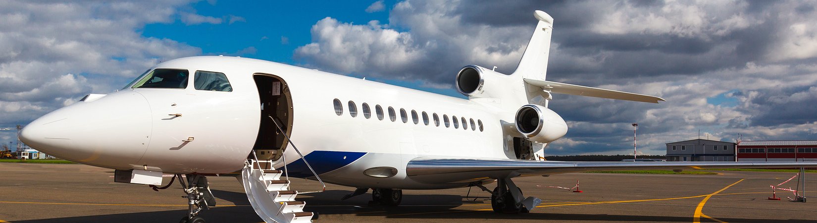 Todo lo que necesitas saber para comprar un avión privado