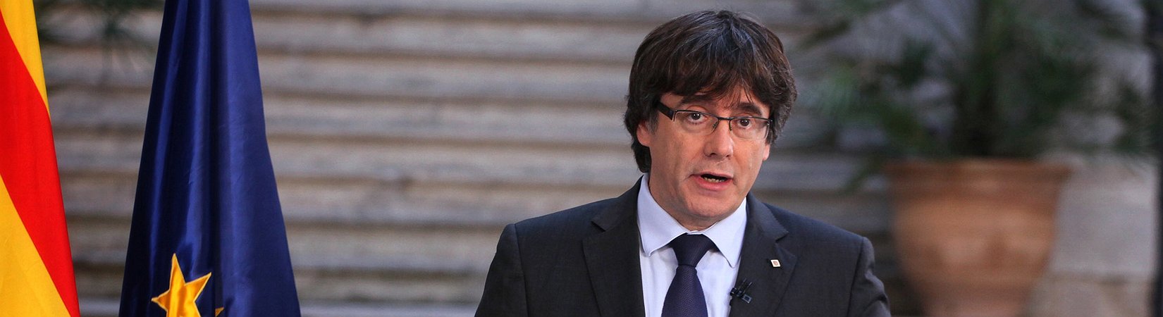 Puigdemont renuncia a la presidencia de la Generalitat