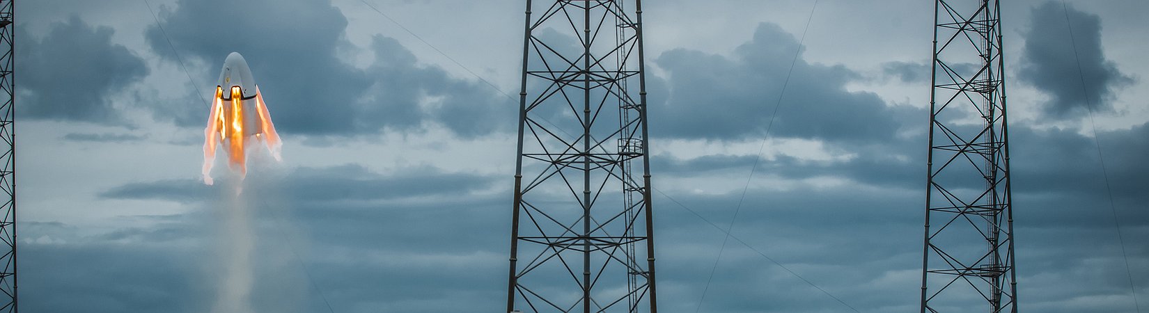 SpaceX testa sistema de emergência com sucesso