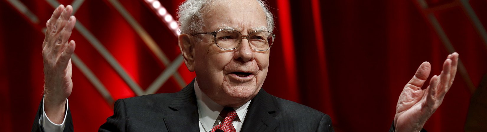 Warren Buffett: El bitcoin no se convertirá en la moneda de reserva mundial