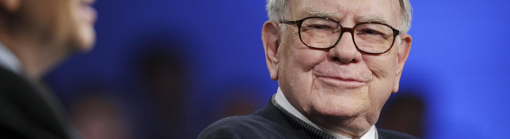 لماذا سعر Berkshire Hathaway أعلى من سعر أصولها