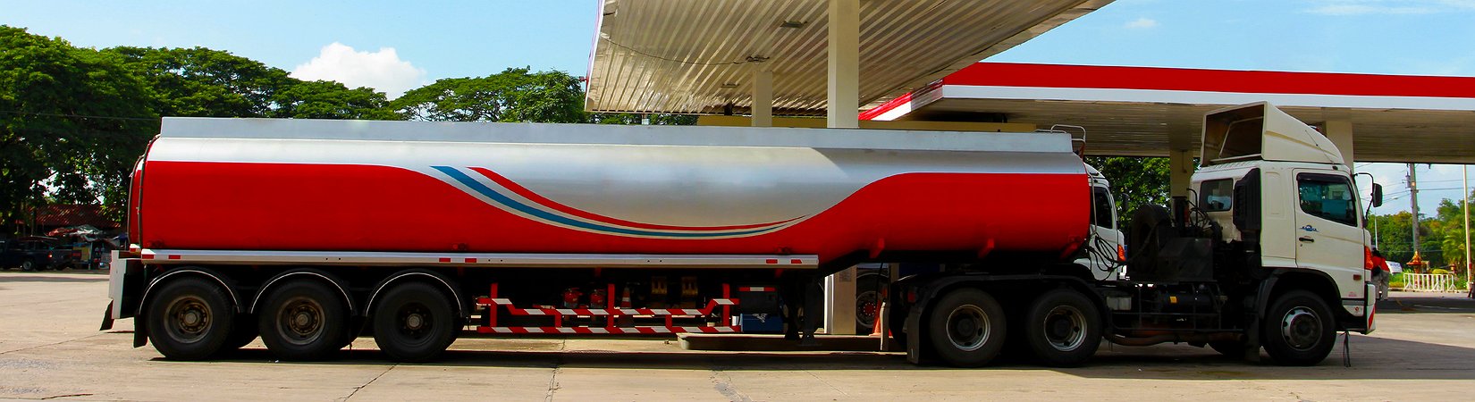 نتائج انخفاض أسعار النفط في عام 2015