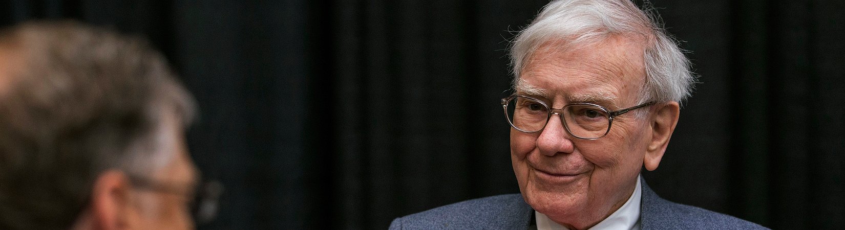 Warren Buffet consiguió deshacerse de las acciones de 21st Century Fox antes del escándalo