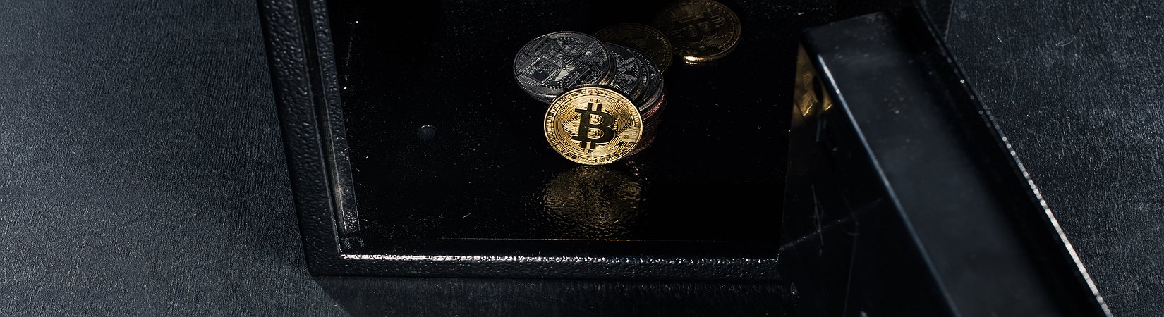 Furtados 1,2 mil milhões de dólares em criptomoedas desde 2017