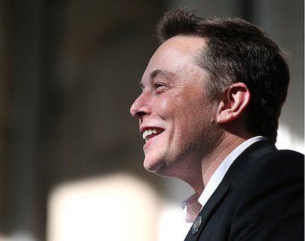 Elon Musk: “Presto il giro del mondo in meno di un’ora, poi la conquista di Marte”