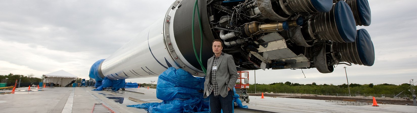 SpaceX  ضد الصواريخ الروسية