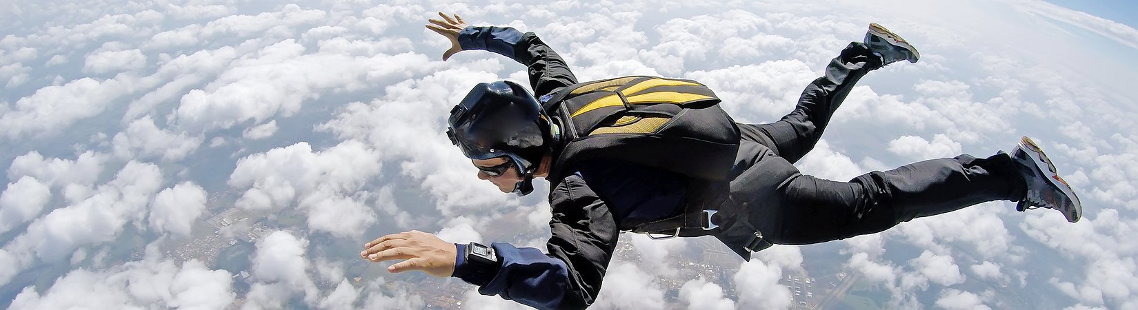 Il bitcoin è sceso sotto 5900 $