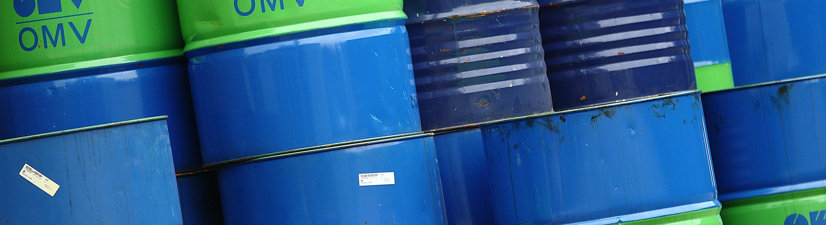 Global oil demand to slump in 2017: IEA