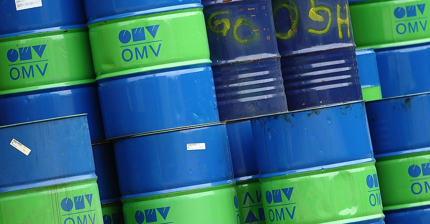 Global oil demand to slump in 2017: IEA