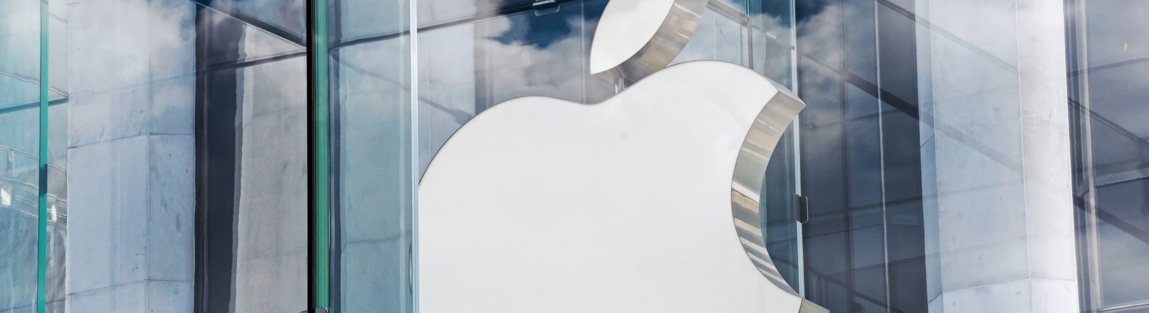Apple supera gli 800 miliardi di valutazione
