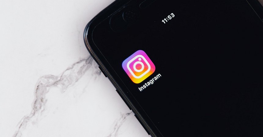 Instagram and Facebook Allow US Users to Share NFTs