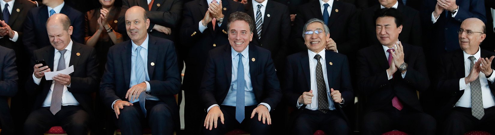 السلطات ضد العملات المشفرة: ما الذي يجب أن نعرفه