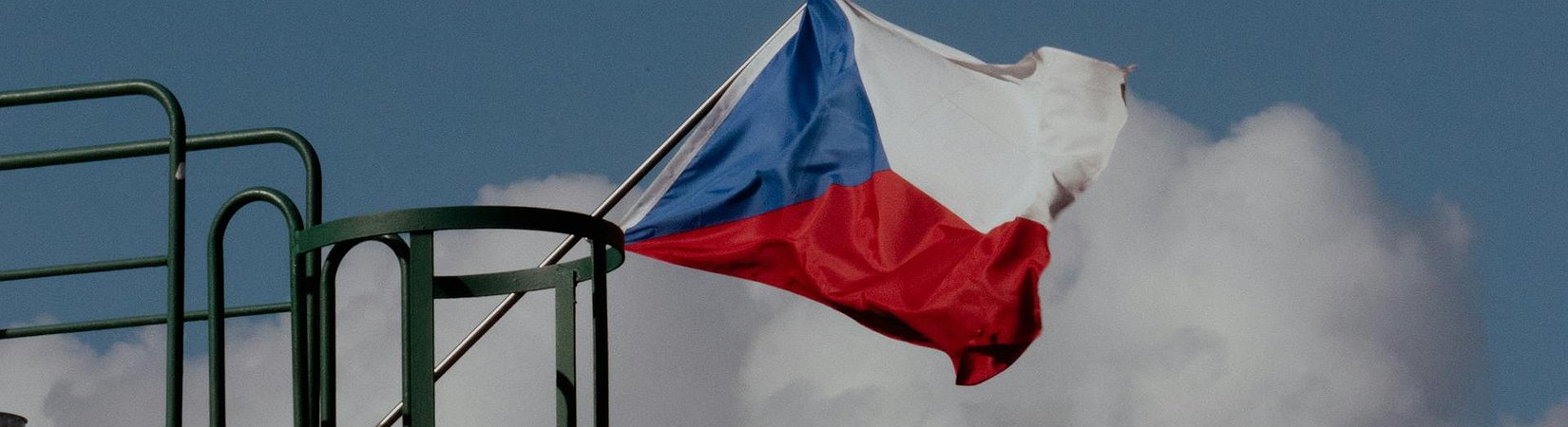Czech National Bank Invests $18M in Coinbase Shares in Q2