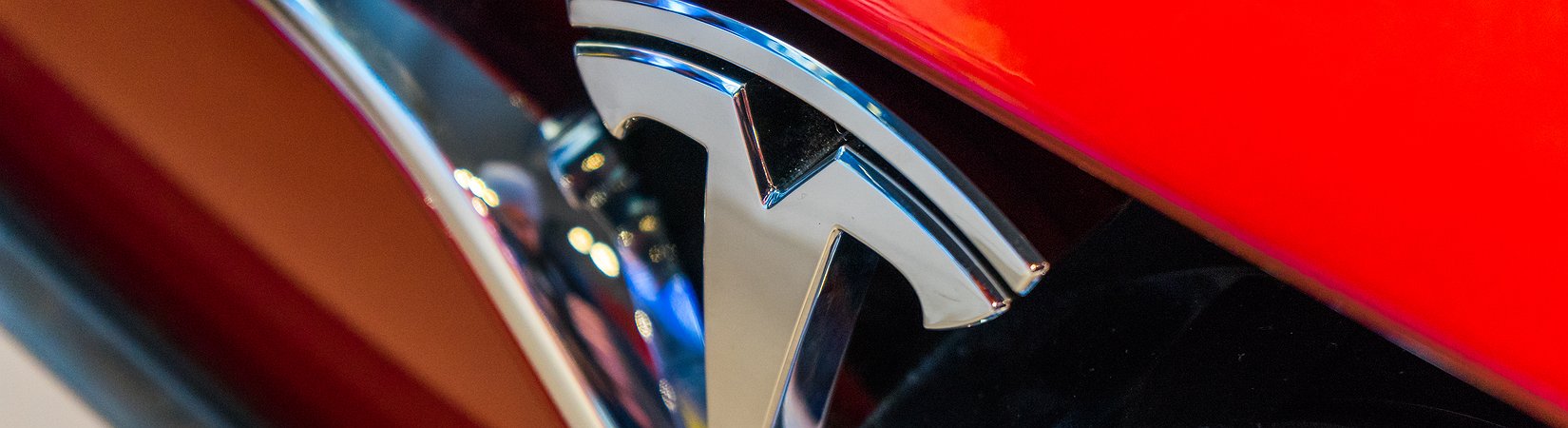 Tesla consigue beneficios trimestrales por primera vez en 2 años