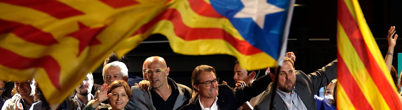 Artur Mas se viste de rojo para convencer a la CUP