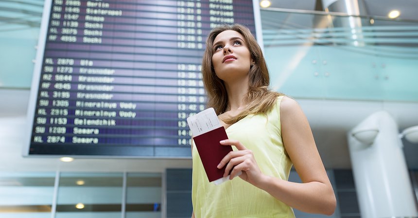 نكشف سرا خطيرا: كيف يتشكل سعر بطاقة السفر