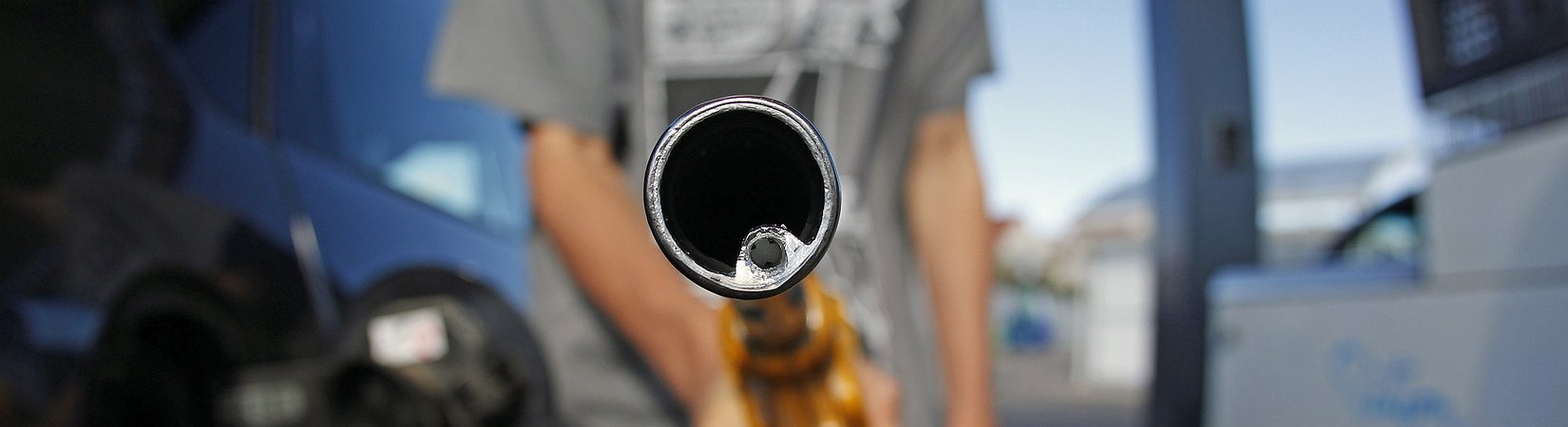 El petróleo barato no llega a los europeos