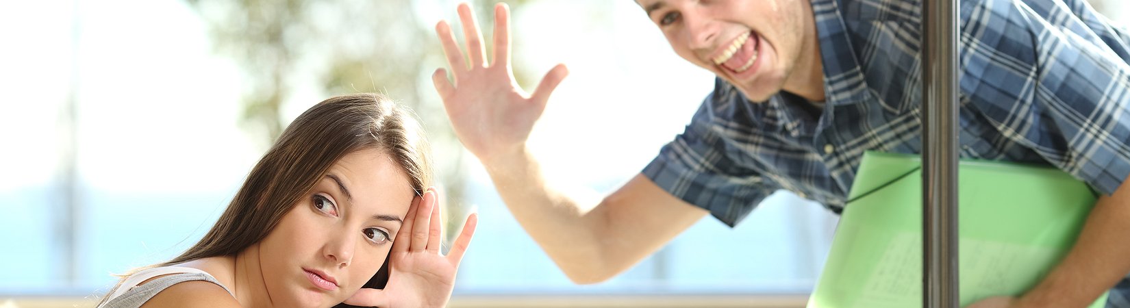 ¿Por qué no borramos a los amigos de Facebook que ni siquiera nos caen bien?