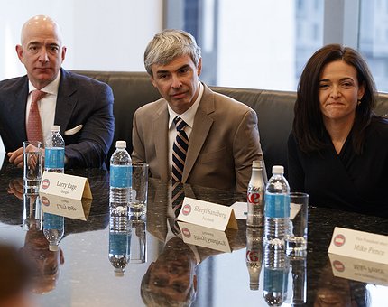 Apple, Alphabet, Amazon e Alibaba relatam resultados trimestrais