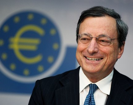 El euro alcanza máximos de un año impulsado por las declaraciones del BCE y la Fed