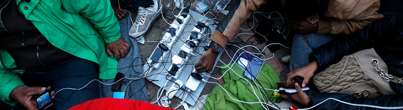 El Reino Unido hackea los móviles y ordenadores de los refugiados